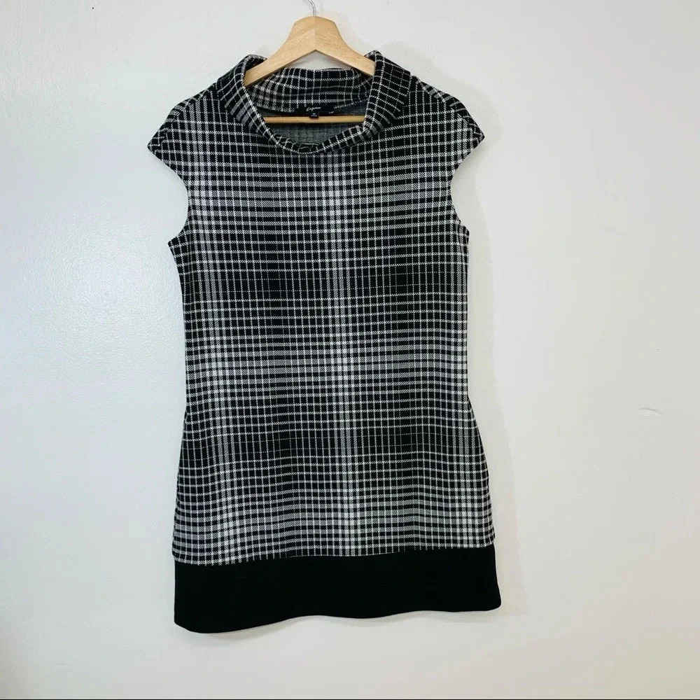 Express Sweater Dress Medium Black Plaid  Mock‎ Neck Pockets Preppy School Work